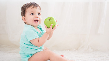 Parenting - Parent and child - sign language - Basics